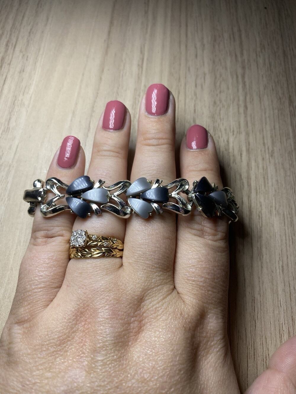 Vintage Coro Moon Glow Lucite Bracelet Grey Black Silver Tone Clover Leaf